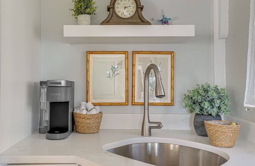 Magnolia House | Escape to Cape Ann | Steps to Beach & Pier!