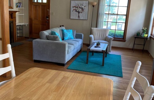 Wauwatosa House | Escape to Comfort: Live like a Local