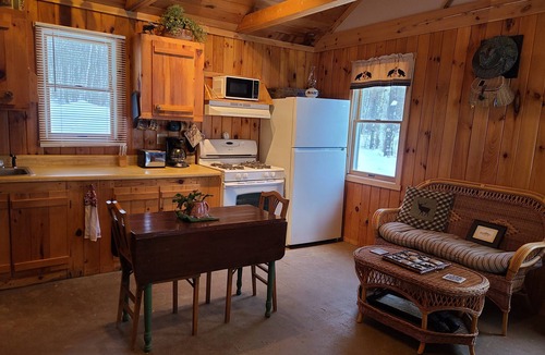 Winthrop Cabin | Escape to our cozy Winthrop cabin on Dexter Pond