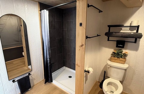 Williamstown Cabin | Escape to this glamorous camping Dome! 8 min from Ark!