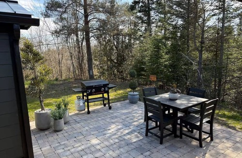Gaylord House | Escape to your modern Cabin Retreat - Royal North