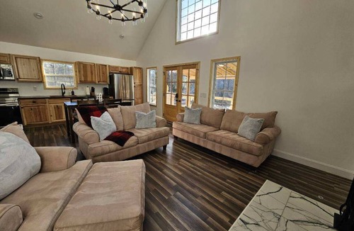 Joelton Ski Chalet | Escape to your private Oasis and experience ultimate relaxation!