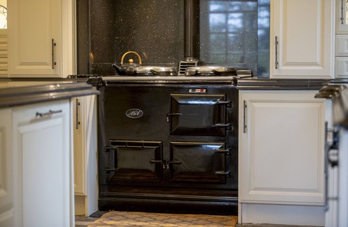 Alnwick Cottage | Eslington East Wing - a grade II listed property that sleeps 10 guests in 5 bedrooms