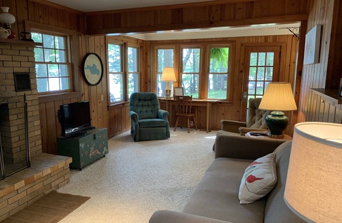 Holton Cottage | Evansdale Cottage on Beautiful Big Blue Lake