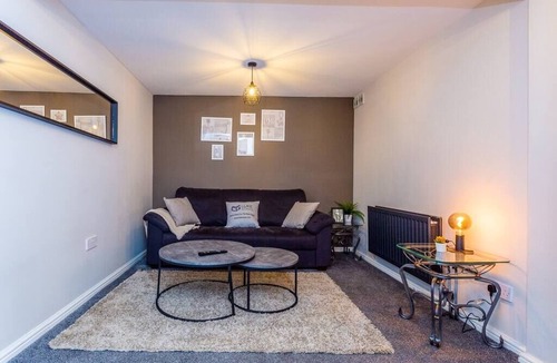 Newcastle-upon-Tyne House | ◑Executive 5 Bed House ◑Ensuite ◑Parking ◑Garden