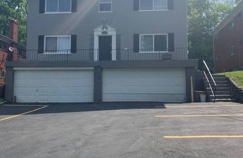 Reading Apartment | Executive Furnished 2BR Near Blue Ash & Downtown Cincinnati
