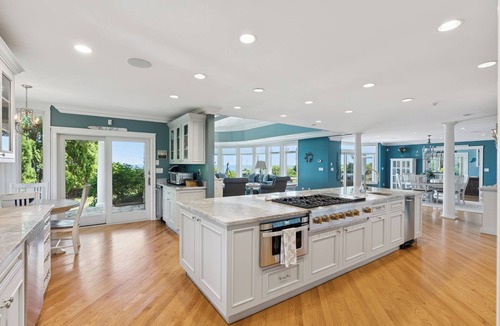 Kennebunkport House | Expansive oceanfront 4+bdr home in KPT, pet friendly, breathtaking sunrise view!