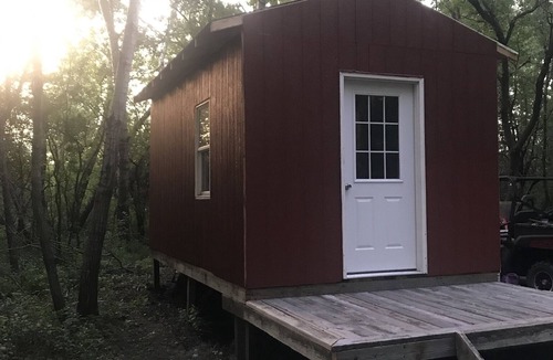Euclid Cabin | Experience an Ultimate Rustic Getaway!