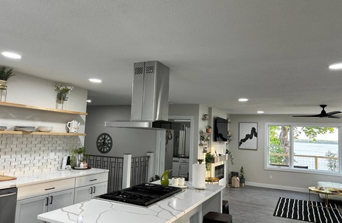 Alexandria House | Experience Luxury, leisure, and lakefront living for the whole family
