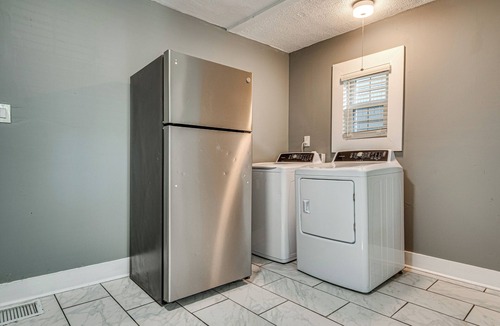 Near Eastside House | Explore Downtown & Mass Ave! 3BR Indy Townhome