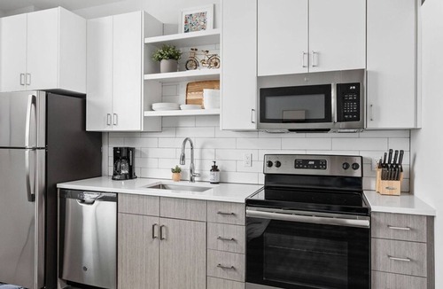 Cole-Noble District Apartment | Explore Indy From an Urban Cozysuites Oasis