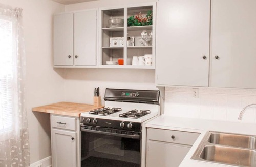 Ramsay House | Explore the UP, Experience Nature, and Cozy UP!