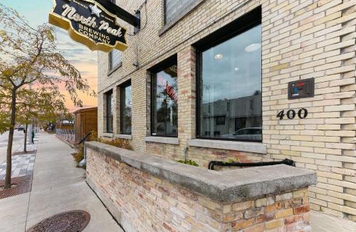 Traverse City Apartment | Exquisite One-of-a-Kind 3BDR Penthouse Condo in Downtown TC