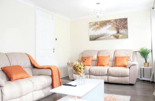 Newcastle-upon-Tyne House | Exquisite Stays near the city centre and airport