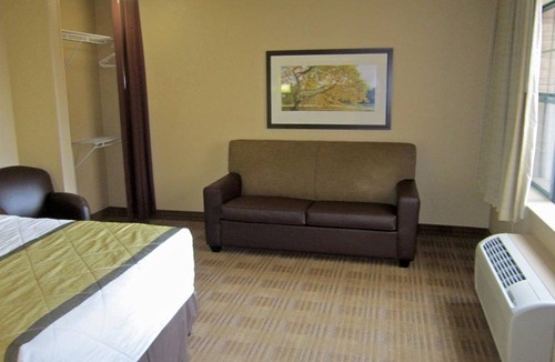 Roseville Hotel | Extended Stay America Suites Detroit Roseville