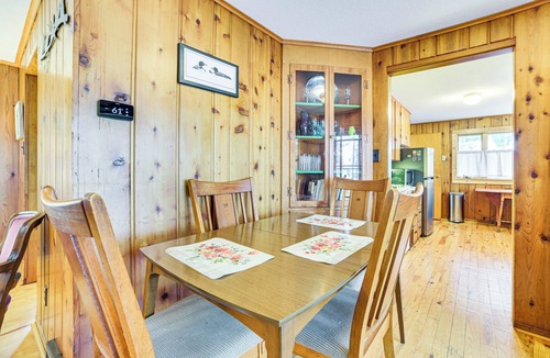 Spruce House | Extended Stay on Hubbard Lake! Quiet Home w/Yard