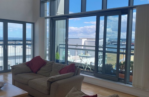Newhaven Apartment | Eyrie on Edinburghs Seafront