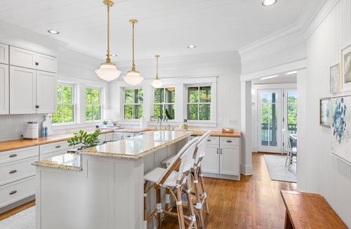 Markesan House | Fabulous Home with direct lake access