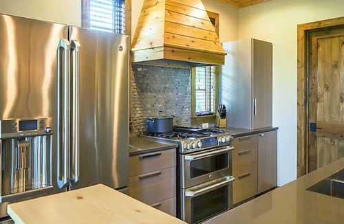 Boyne Falls Resort | Fabulous Scenic Fall Retreat Oct 10-17