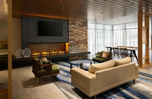 Traverse City Hotel | Fairfield by Marriott Inn & Suites Traverse City