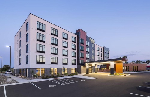 Blaine Hotel | Fairfield Inn & Suites by Marriott Minneapolis North/Blaine