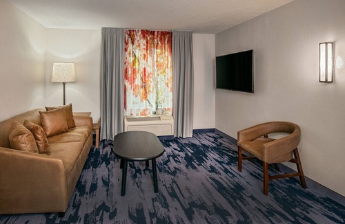 Brunswick Hotel | Fairfield Inn & Suites by Marriott Brunswick Freeport
