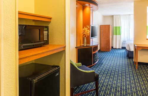 Fargo Hotel | Fairfield Inn & Suites Fargo