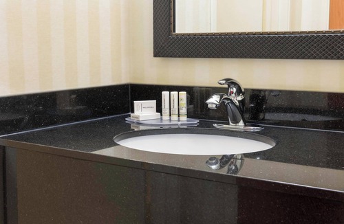 Fargo Hotel | Fairfield Inn & Suites Fargo