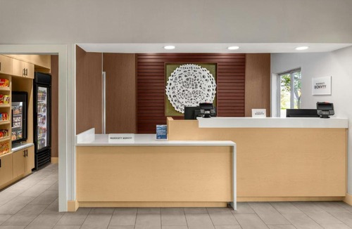 Saginaw Hotel | Fairfield Inn & Suites Saginaw