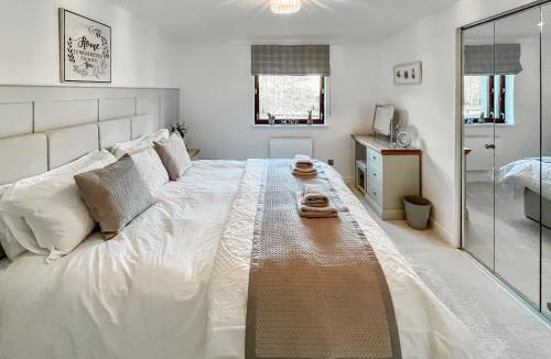 Gleneagles Apartment | Fairview