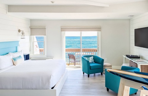Falmouth Heights Hotel | Falmouth Tides