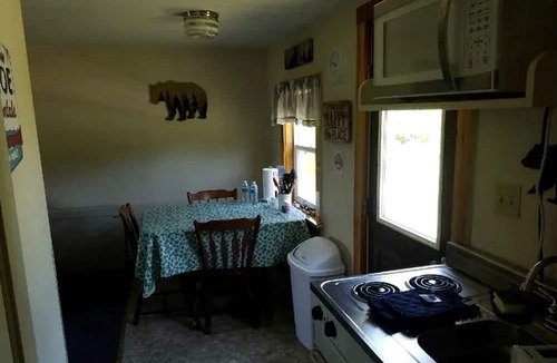Stewartstown Cabin | Family Cabin in Stewartstown for a New Hampshire Weekend Getaway