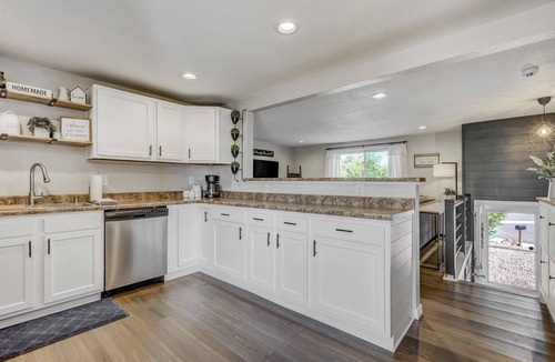 Cimarron Hills House | Family Friendly Getaway | 4BR-Trampoline-King Bed