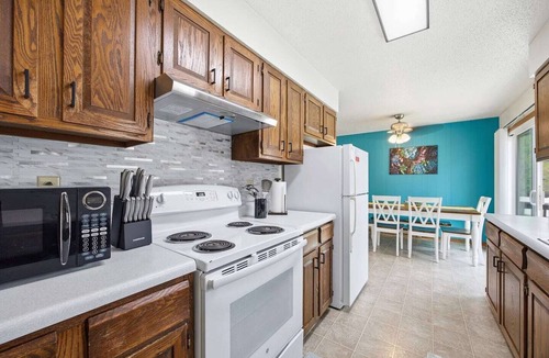 Fargo House | Family-friendly duplex near Fargodome, kings+bunk
