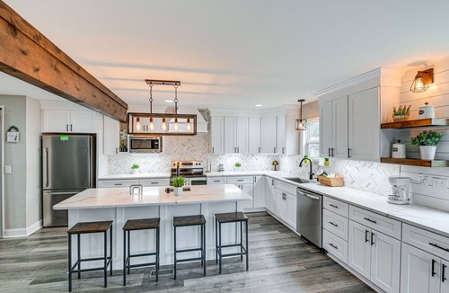 Springfield House | Family-Friendly Home w/Yard: 27 Mi to Nashville!