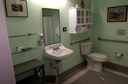 Hallowell Cabin | Family-Friendly Room on a Farmstead Resort in Kennebec County, Maine