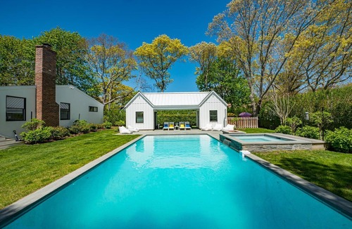 Hampton Bays House | Family/pet friendly home in Hamptons w. Fire pit, pool, close to beaches/dining.