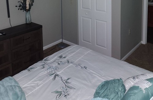 Fort Wayne Apartment | Family size condo within 5 min of shopping, entertainment and outdoor activities