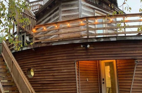 Springfield Boat Rental | Fantastic Ark minutes away from Nashville
