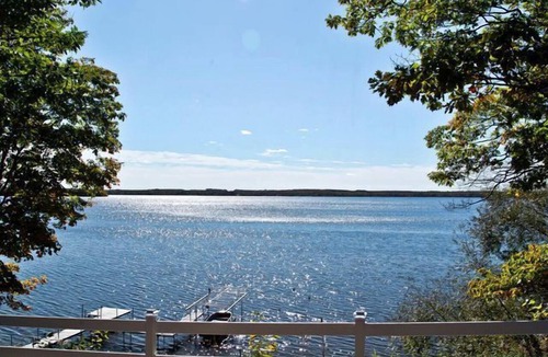 Carp Lake Cabin | Fantastic, Cute, Lakefront Cabin in Carp Lake, Michigan