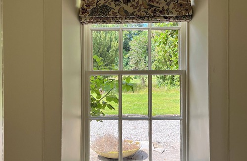 Ormiston Cottage | Fantastic Traditional yet Up-to-date Spacious Cottage Very Close to Edinburgh