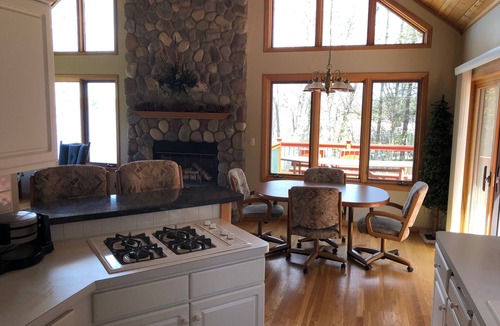 Aitkin Cabin | Farm Island Cabin Getaway near Aitkin MN - 8 beds
