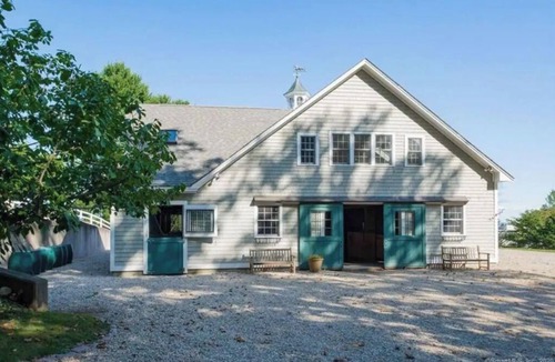 Maple Hill House | Farm Stay with Horses & Pool with Mountaintop Views