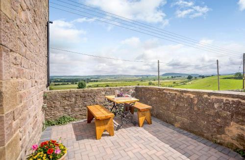 Old Bewick House | Farmside Cottage - Chatton