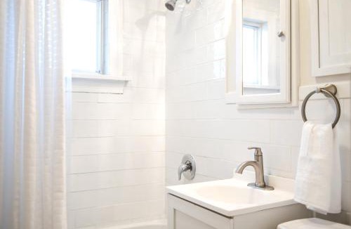 Dayton House | Fauver Suite