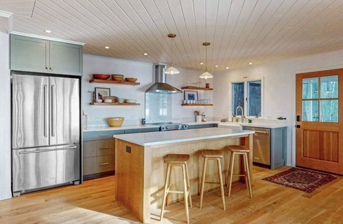 Minocqua House | Fence Lake Chain Home w/Great View,Paddle Boards, Kayaks,Gas Grill & Fire pit