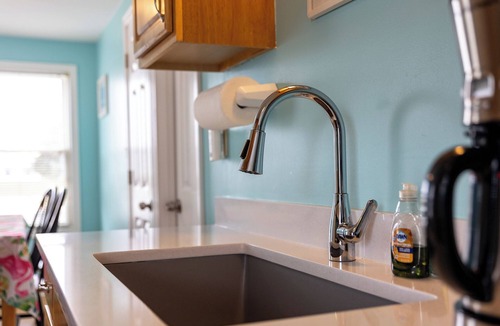 Hampton Apartment | Few short steps to the sandy beach. Hampton Hideaway #2. Must SEE!