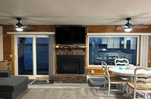 Osakis Cabin | Finch House on Lake Osakis: Charming 2-bedroom cabin
