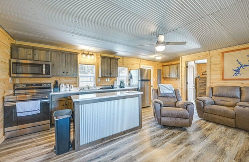 Mammoth Cave Cabin | Fire Pit, Grill! Mammoth Cave Cabin Near Boat Ramp