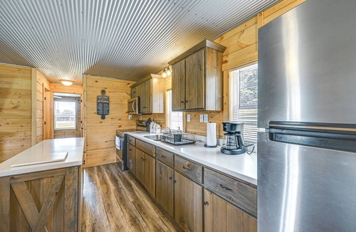 Mammoth Cave Cabin | Fire Pit, Grill! Mammoth Cave Cabin Near Boat Ramp